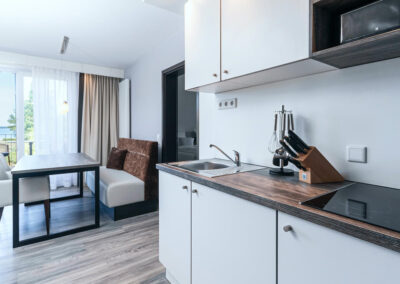 Küchenzeile im Apartment