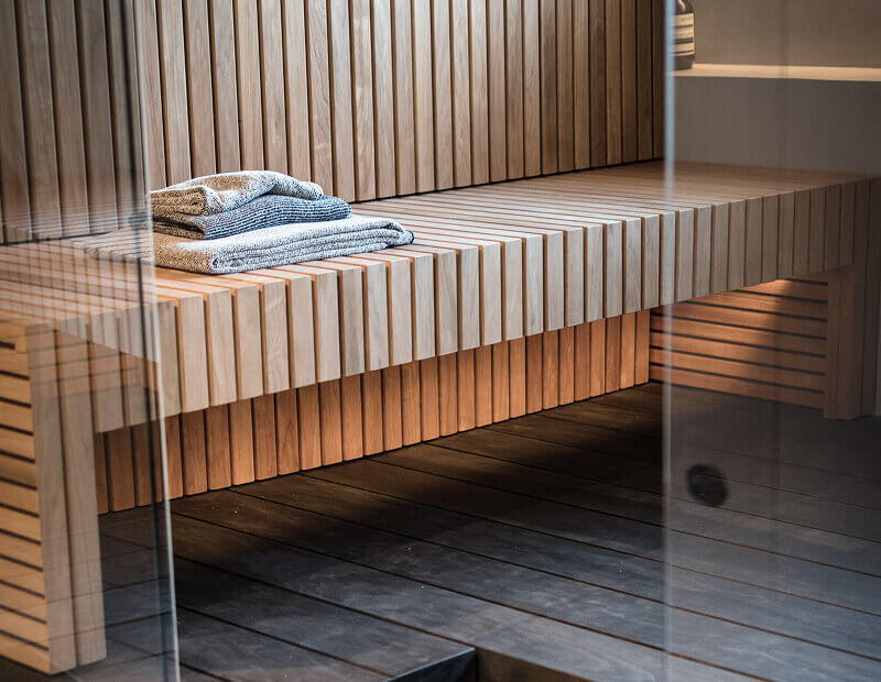strandhotel-image Saunaraum mit Handtuch